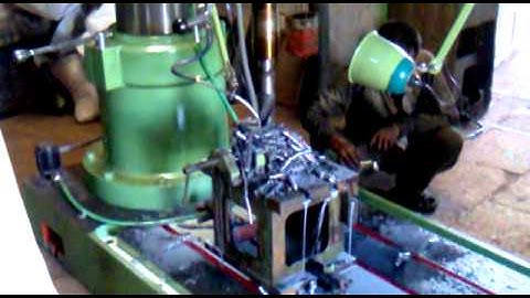 MMT Brand 50mm All geared radial drill machine with auto feed and double column.mp4