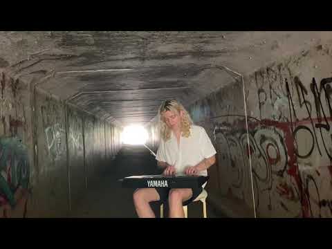 Party Pill (Live And Unplugged In A Tunnel)
