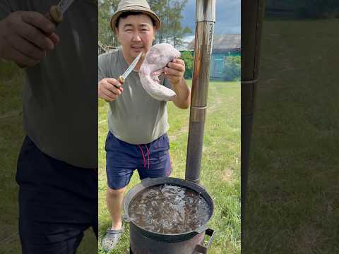 Delicacy😋 Fried tongue on fire🔥 / Деликатес😋 Жареный язык на костре🔥 #pandasakha #streetfood