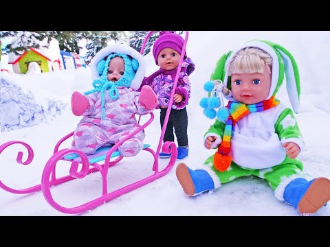 Весёлые игры Как Мама - Кукла БЕБИ БОН собирается на Зимнюю Прогулку! - Детские мультики с Baby Born