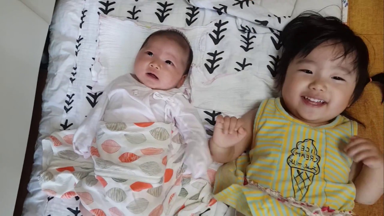 23개월아기) 미각천재 방글이의 동생사랑.