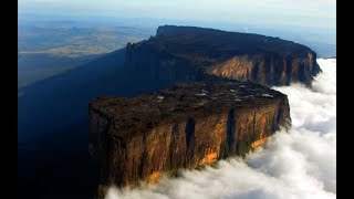 Mount Roraima - a spacious plateau with high rocks by One Great World 459 views 3 years ago 2 minutes, 7 seconds