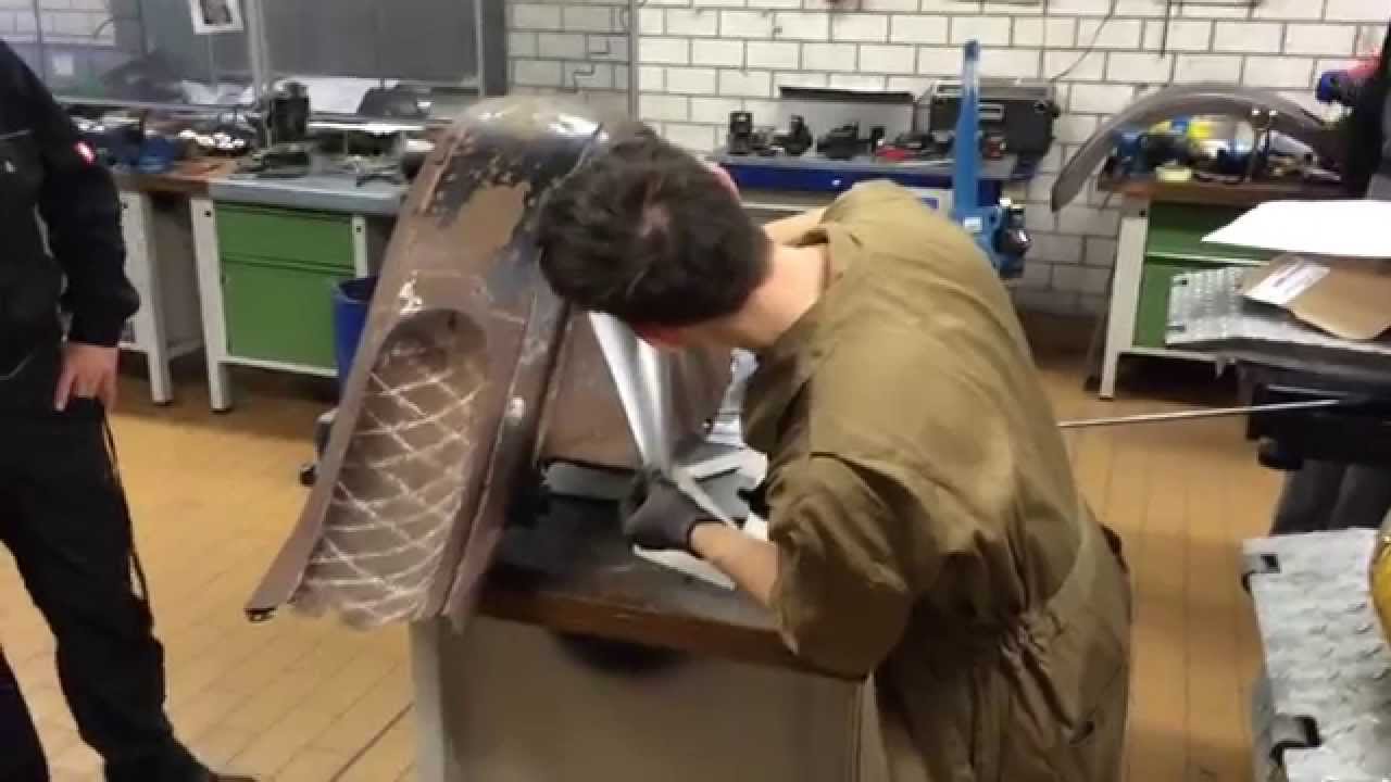 Oldtimer Fortbildung "Fachkraft für die Aufbereitung und Restaurierung historischer Kraftfahrzeuge"