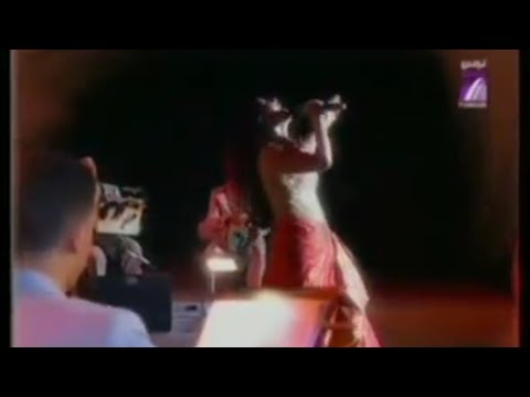 نبيهة كراولي مقواه هواك صابني على مسرح مهرجان قرطاج الدولي 2008