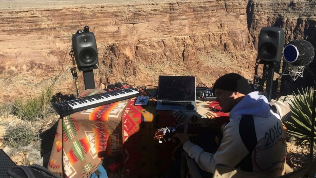 Avicii - Friend Of Mine x We Burn