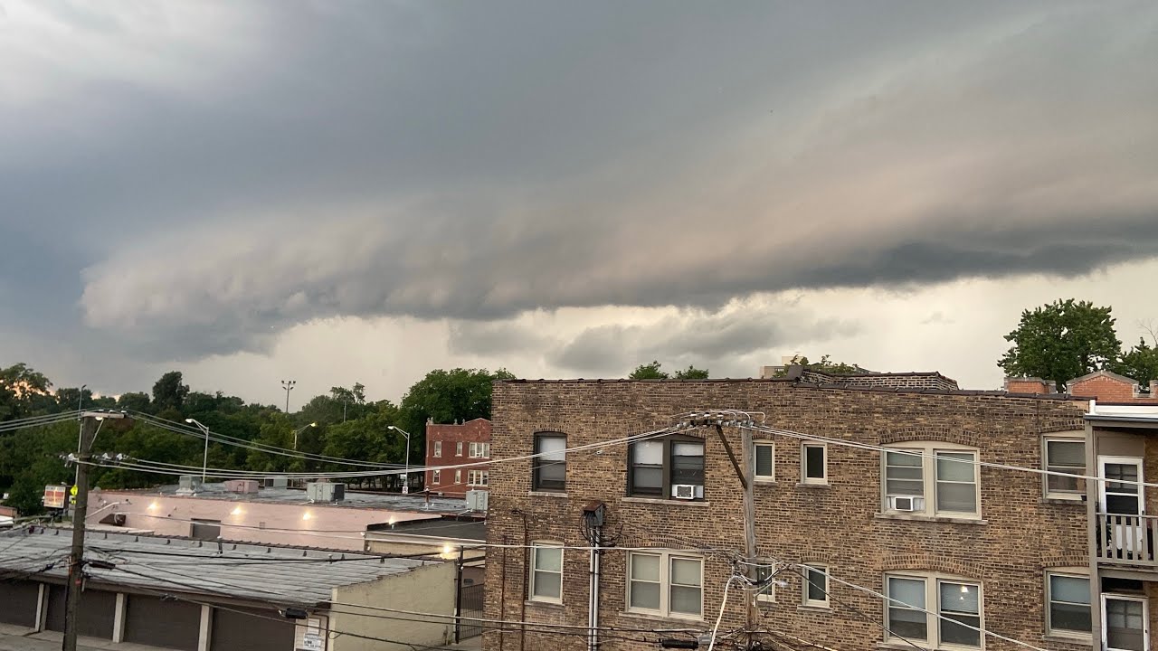 Quick and short severe storm with a spectacular shelf cloud and really ...