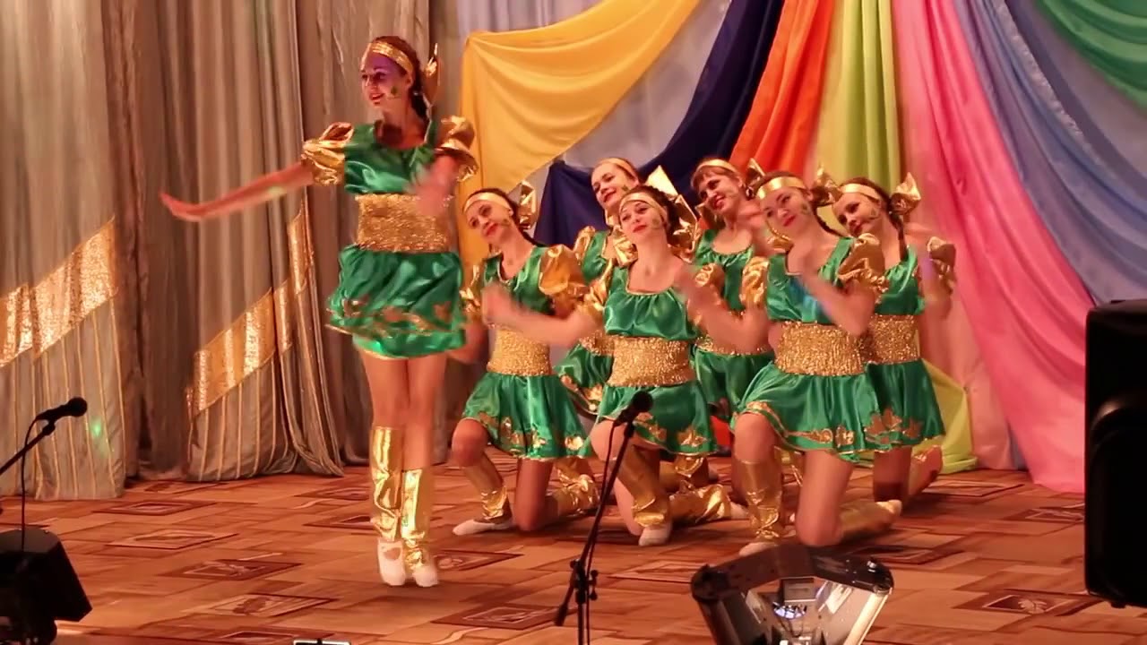 Танец в роще калина