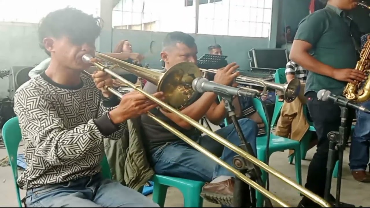 Keren!!!, kombinasi mantap band batak, trio saxophon#pestabatak#musikbatak#viral#fyp#adatbatak
