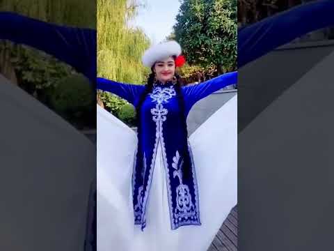 Uyghur girl dance