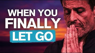 Tony Robbins Motivatie om het verleden LOS TE LATEN en vooruit te gaan (Volledige interventie).