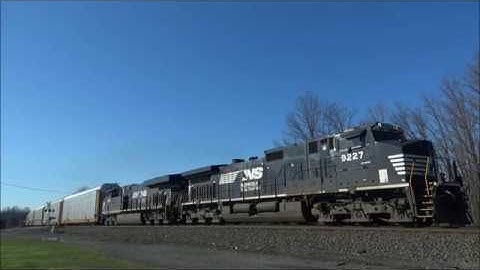 NS Dash 9 #9227 Weird Thumping Sound & ES44AC #8097 - Autorack 18N - Rootstown OH Apr 2018