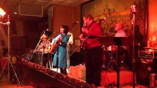 karen-collins-and-the-backroads-band---women-of-country