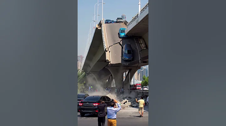 Eyewitnesses captured the moment the bridge collapsed—steel and concrete crashing down