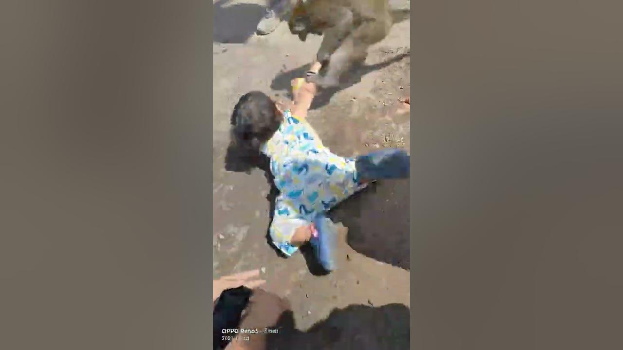 bahaya banget ini😭 #viral #topengmonyet #serem #monyet #trendingvideo #jagaanak #viralindonesia