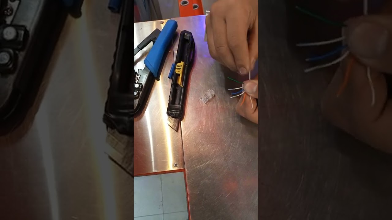 ensamblar un JR45 macho - YouTube