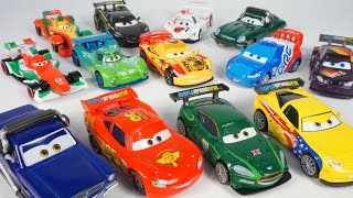 Disney Pixar Cars 2 Lightning McQueen World Grand Prix Diecast Metal Race Car