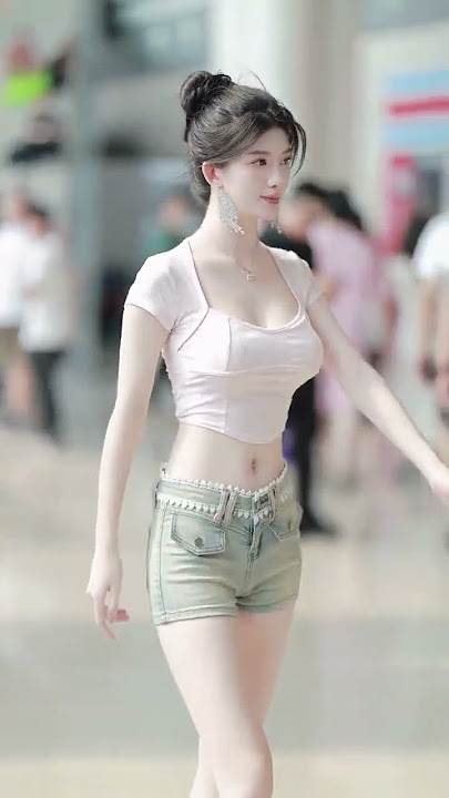 Chinese street fashion beautiful girl #chinesestreetfashion #douyin #tiktokfashion