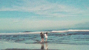 Thumbnail of Blue (Yung Kai) but it's chill instrumental [1 Hour]