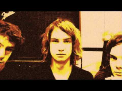 The Dee Dee Dums (Kevin Parker pre-Tame Impala) - You Haven&#039;t Been Telling The Truth (2004)