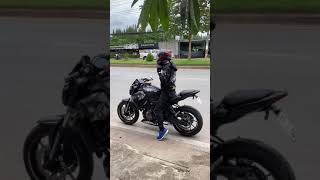 YAMAHA MT-07 idle sound and rev #shorts