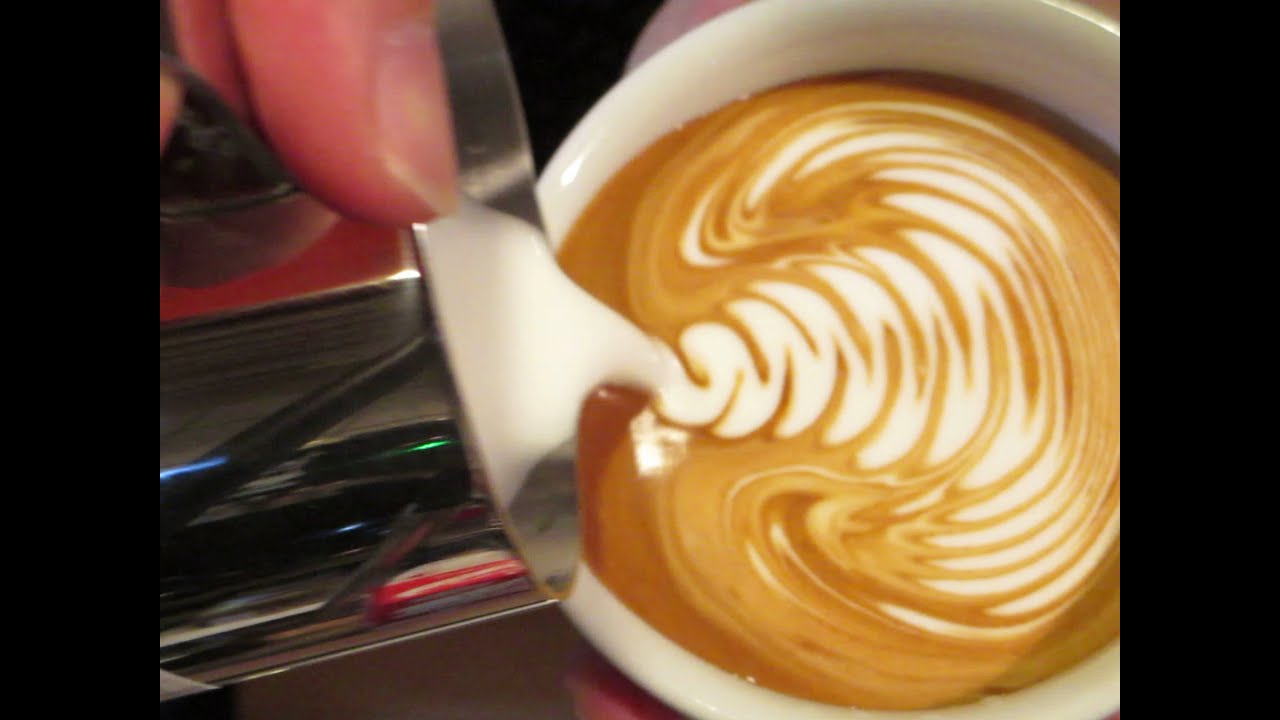 うちラテ ラテアート リーフの作り方 Latte Art Leaf Youtube