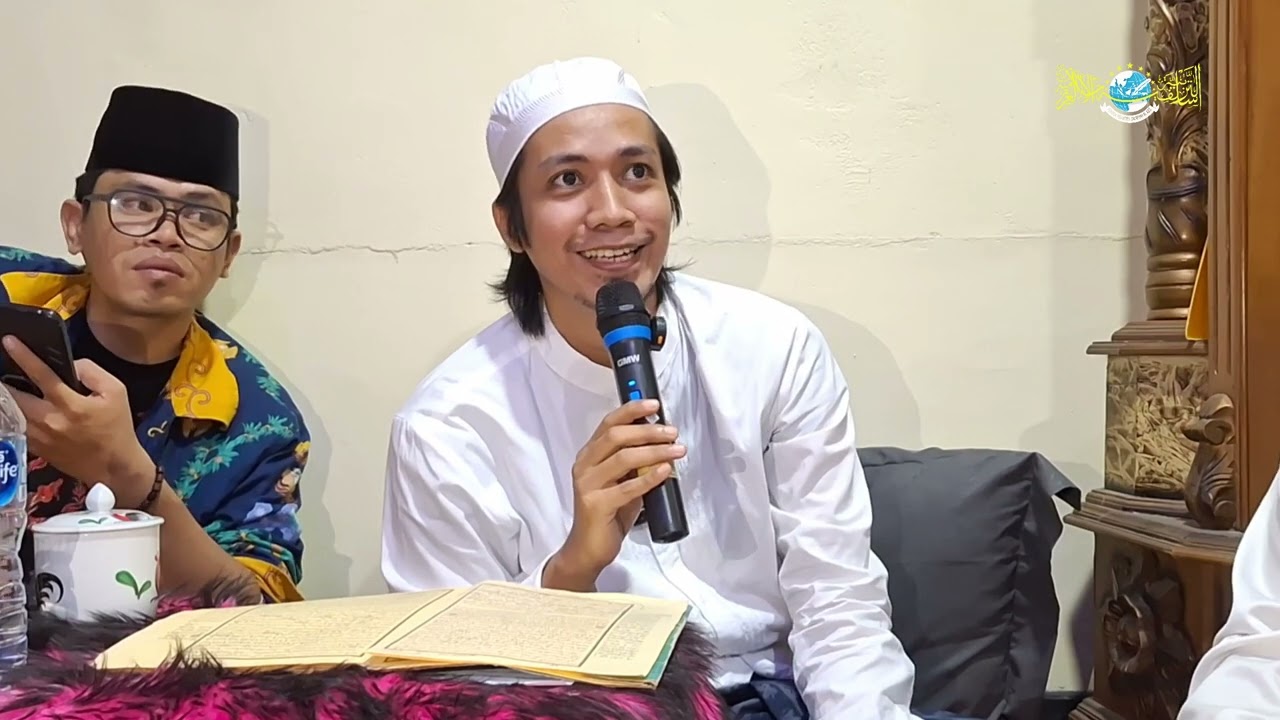 8 Perkara tidak pernah puas terhadap 8 lainnya (Bab 8 - Maqolah 1) || Kyai Hafidz Syuhud, M.H