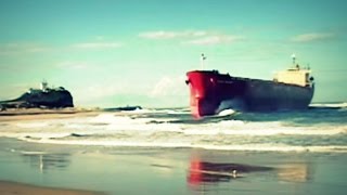 Pasha Bulker - super tanker runs aground in massive storm! UPDATE.