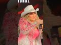 ¿Lucía Méndez le hace el fuchi a Alicia Villarreal? despotrica tras cantar con ella en su show.