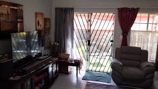 3 Bedroom Townhouse In Dorandia, Nice Zized Maintained Garden, Irrigation, Gas.