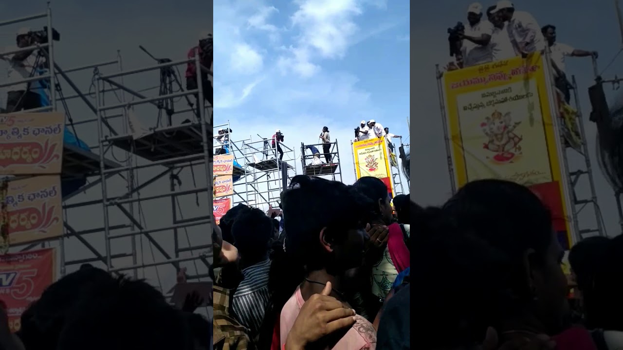 V6 news reporter making fun with public