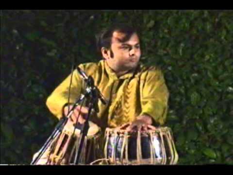 Uthan-Sandip on Tabla -Pt.Budhaditya on sitar-Veni...