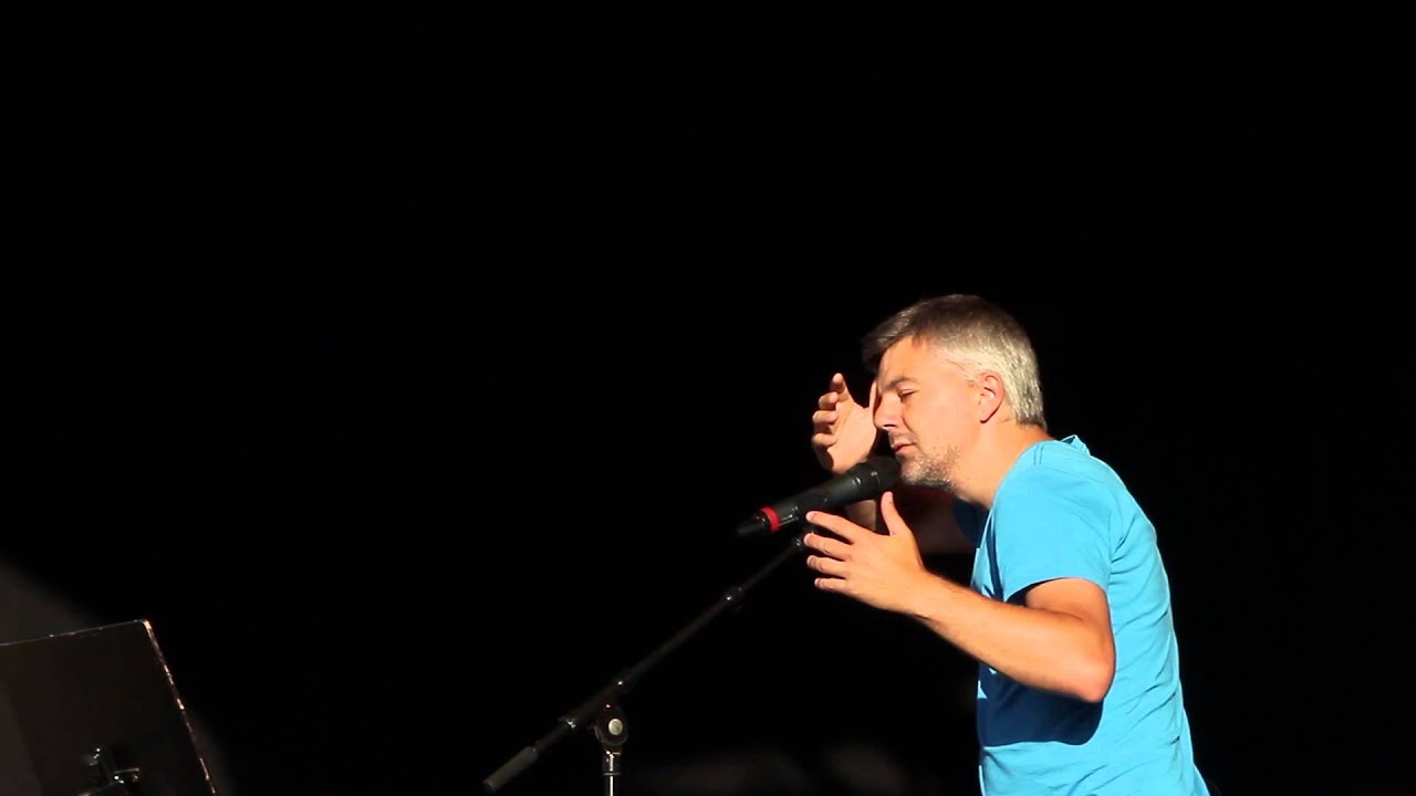 Open Mic. Revolution Poetry på taket 2013- Adrian