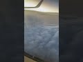فيديو تحليق طائره في الجو فوق السحاب اشترك بالقناة