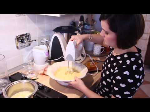 Video: Torta Di Carote Con Crema Al Cocco