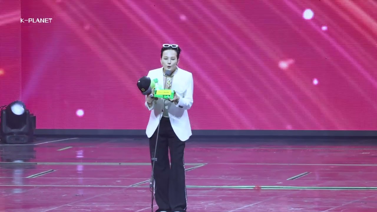 【2025 MMA】올해의 앨범 (Album of the Year) - G-DRAGON 'Übermensch' 수상소감 Acceptance Speech 4K Fancam 직캠