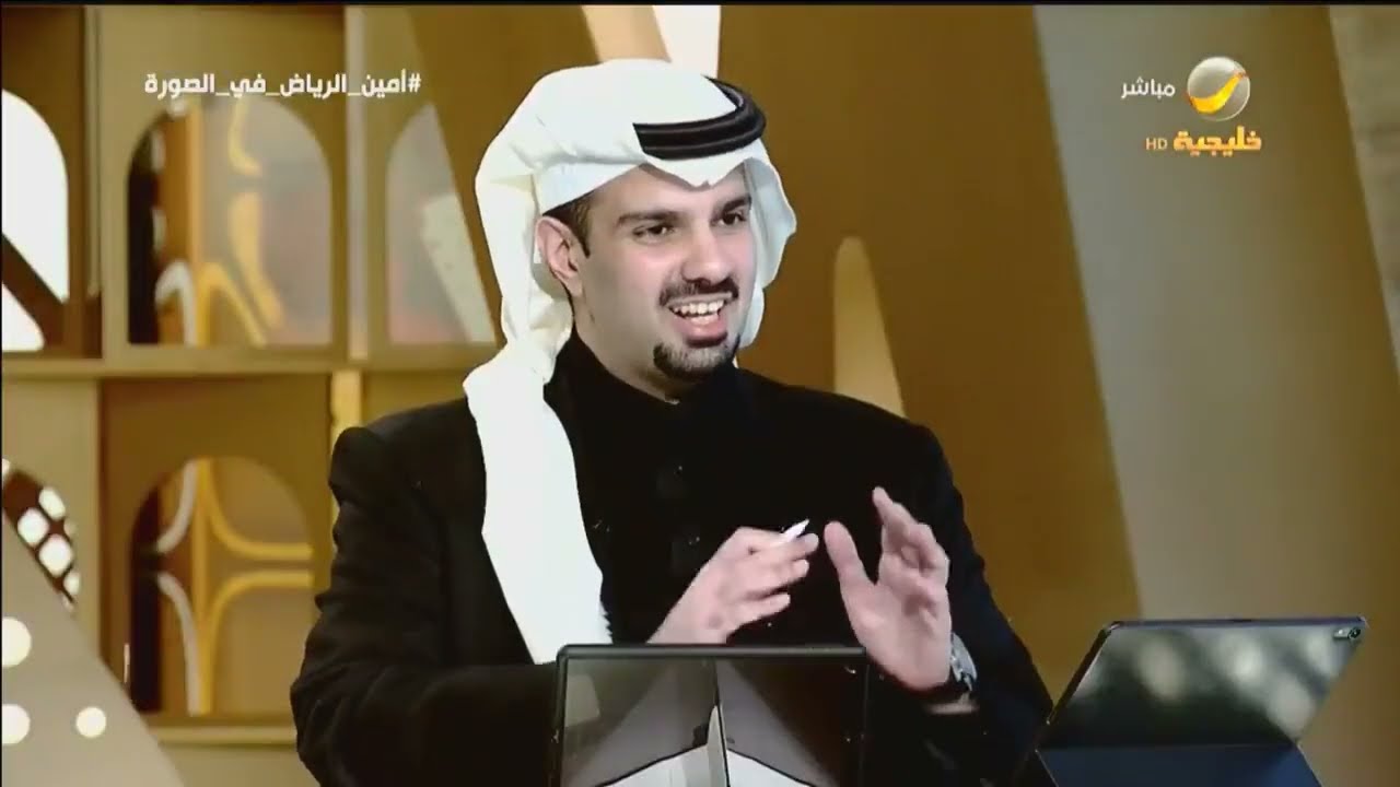 الأمير فيصل بن عياف (أمين منطقة الرياض) يستعرض على الخريطة أبرز المشاريع الكبرى في مدينة الرياض