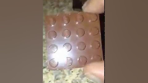 The easiest way to make a Lego iPod touch stand out of Legos