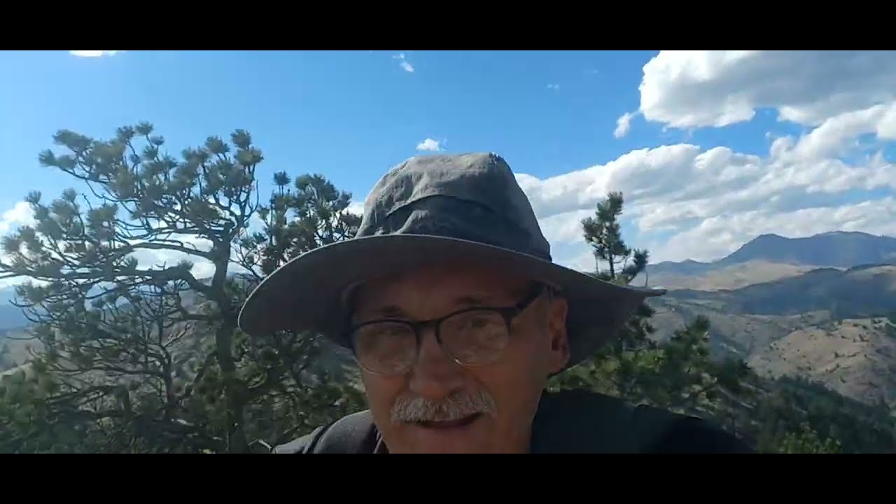 Hiking to the top of Mount Galbraith in Jefferson County, Colorado