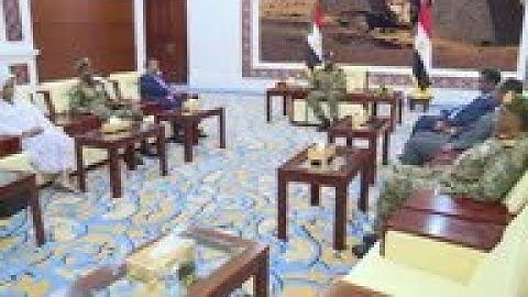 Economist Abdalla Hamdok sworn in as Sudan