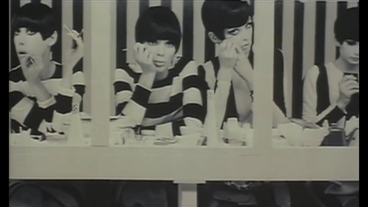 【MOVIE 映画】Qui êtes vous Polly Maggoo ?  Trailer 　ポリーマグーお前は誰だ？　★★★