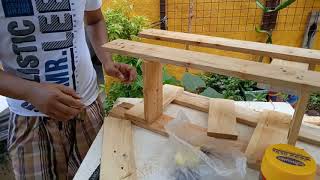 Wood pallet DIY Water container rack