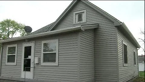 Company turns homes into billboards