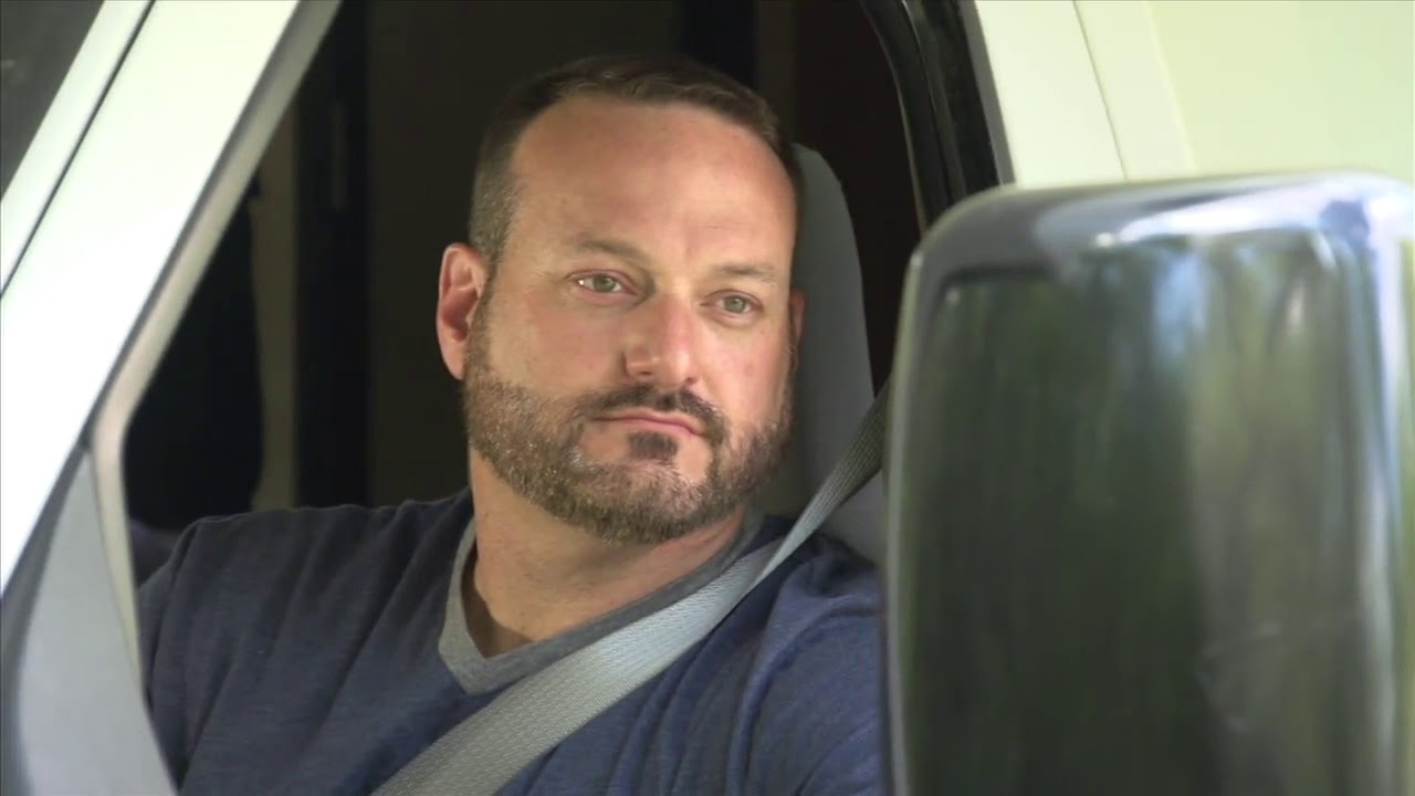 Cruise America C25 Standard Motorhome Features and Benefits YouTube