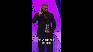 Derrick Downey Jr.'s 5 Word Speech at the 29th Annual Webby Awards