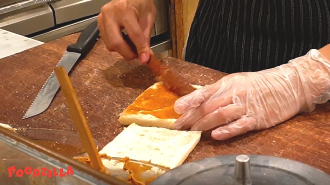 BEST BREAKFAST PLACE IN SINGAPORE | KAYA TOAST BOX - FOODZILLA - YouTube