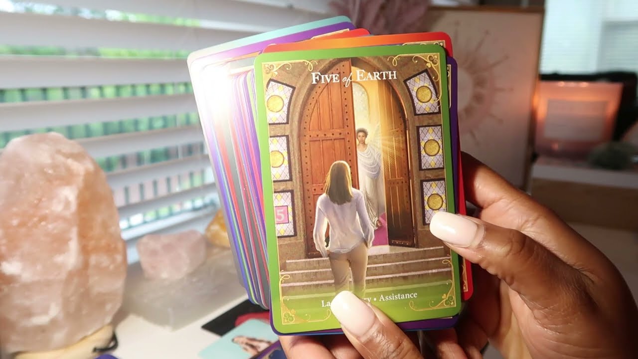 CANCER💗SOMEONE IS BEING SENT TO PROTECT YOU & SPIRIT SEES YOU AS AN INSPIRATION TO THE WORLD