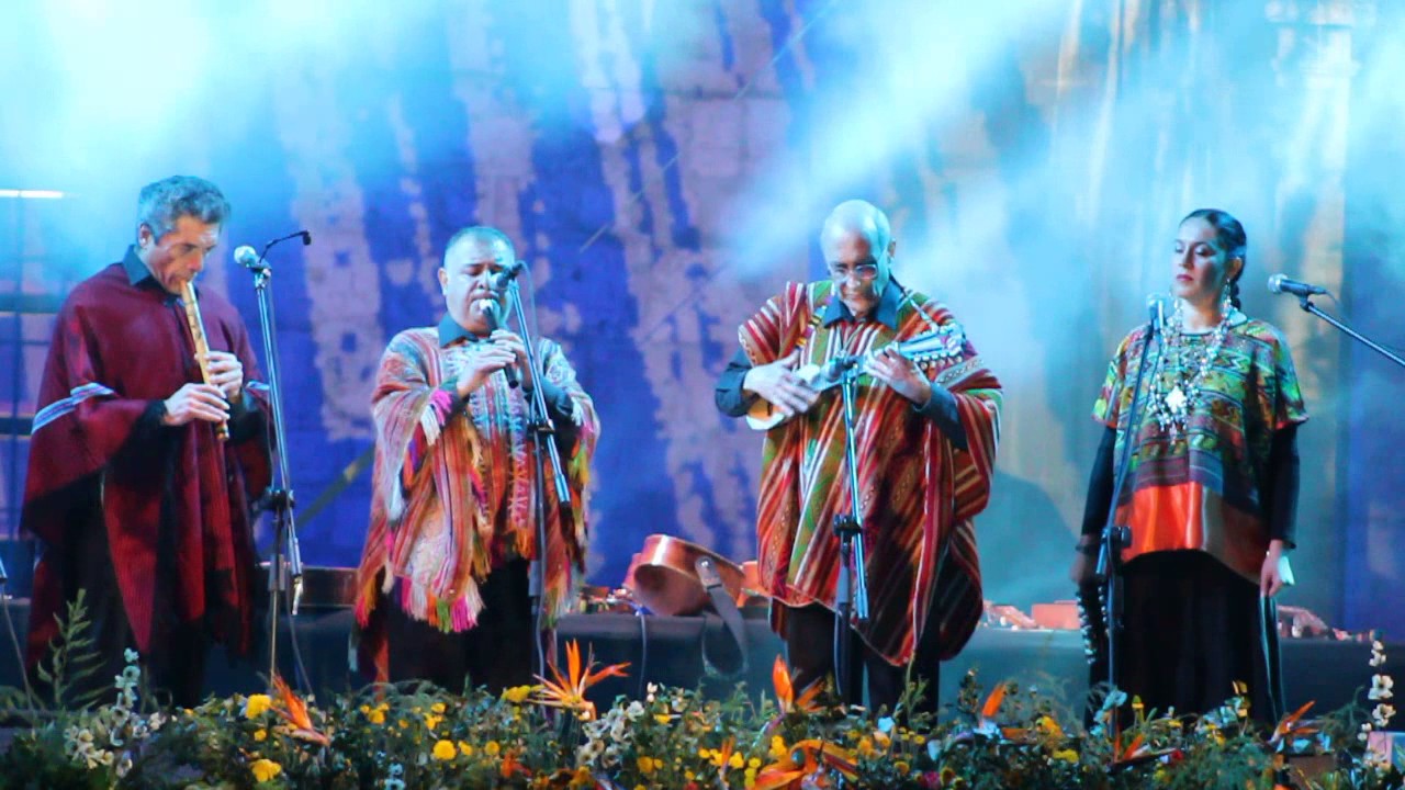 Los folkloristas - El cóndor pasa/ Rosa de castilla (en vivo, Festival de Música de Morelia 2016)