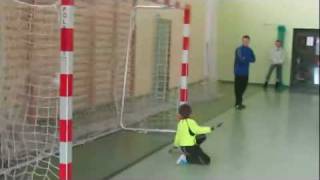 10.12.2011 R Mikołajkowy Turniej Halowej Piłki Nożnej Żaków. Rzuty Karne .