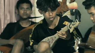 Etnik musik borneo (kecapi induk dan kecapi anak )