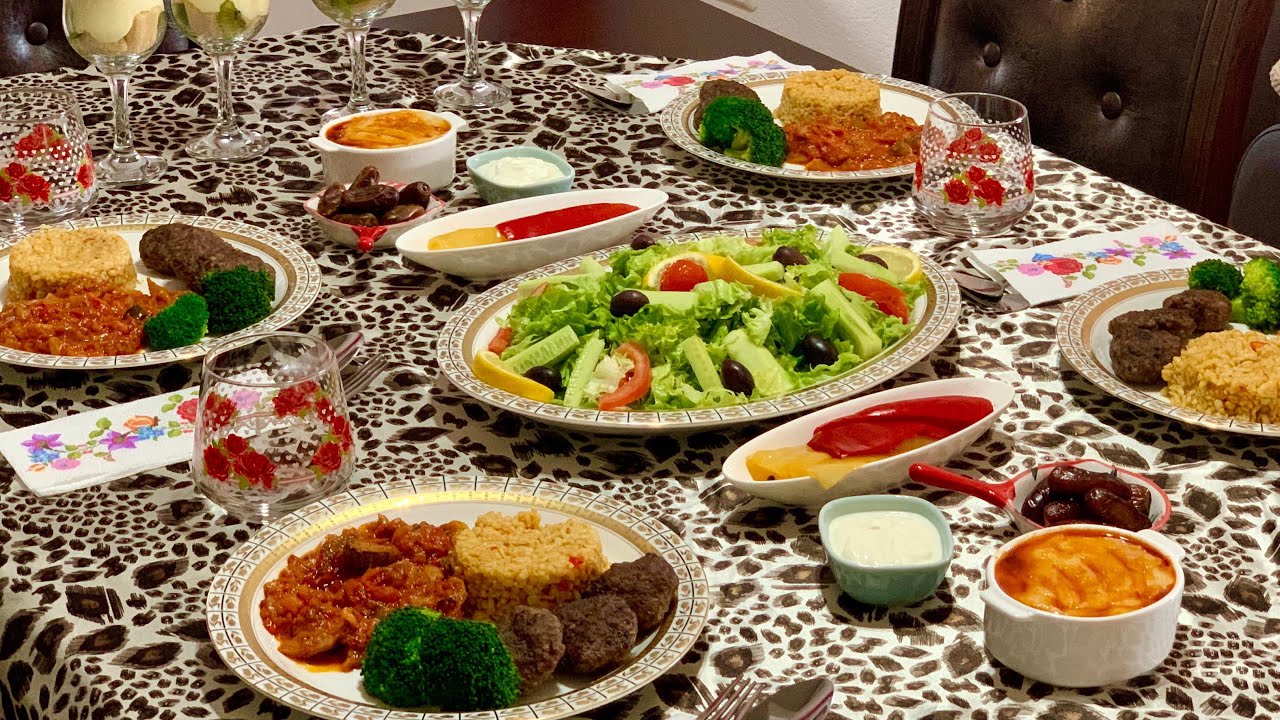 Iftari i parë i Ramazanit 🌙✨ Sofra plot ngjyra dhe shije të mrekullueshme😋❤️🥗